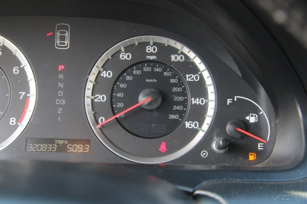 2009 Honda Accord 8th Gen - Image 18 of 21