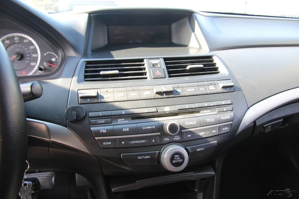 2009 Honda Accord 8th Gen - Image 19 of 21