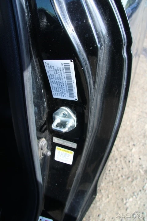 2009 Honda Accord 8th Gen - Image 11 of 21