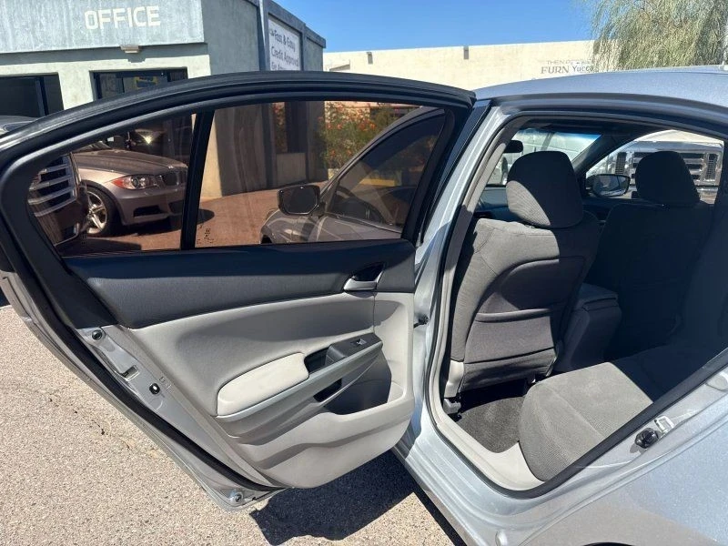 2009 Honda Accord 8th Gen - Image 13 of 21