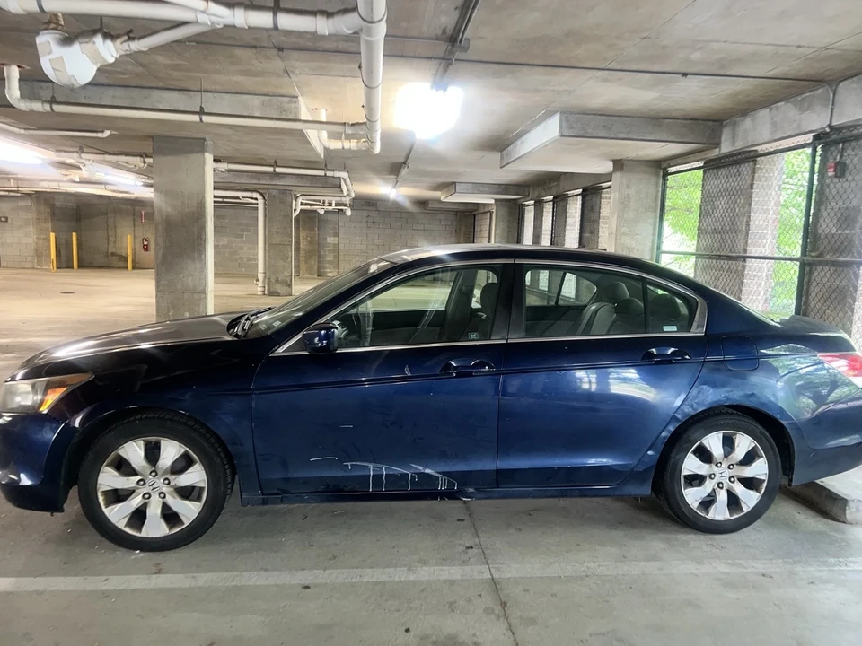 2009 Honda Accord 8th Gen - Image 2 of 4
