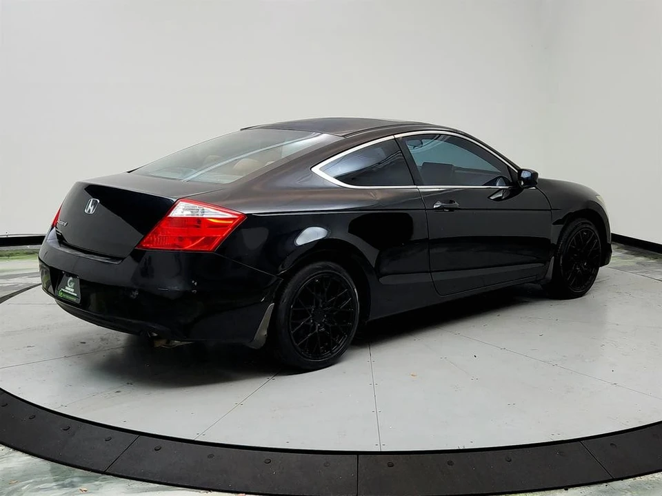 2009 Honda Accord 8th Gen - Image 5 of 12