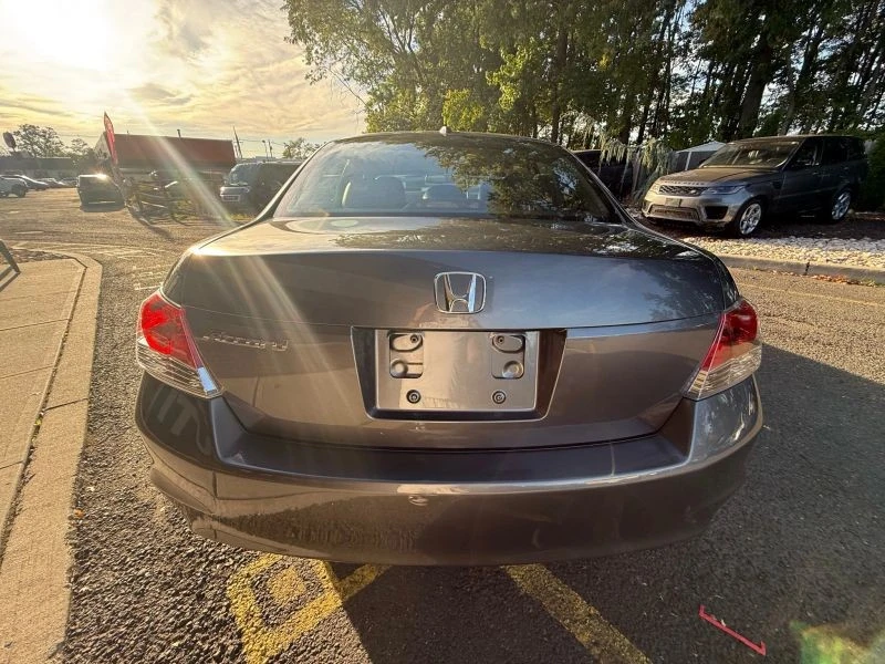 2009 Honda Accord 8th Gen - Image 5 of 12