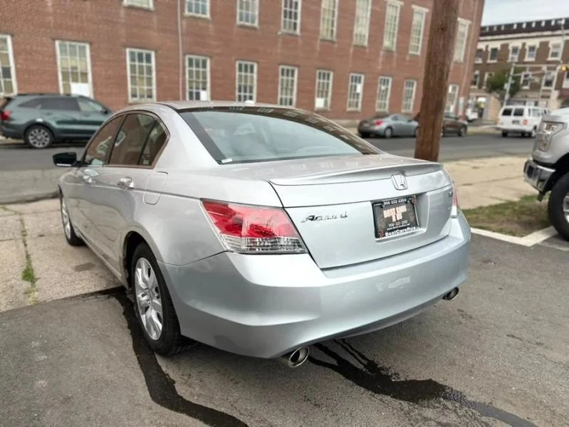 2009 Honda Accord 8th Gen - Image 6 of 12