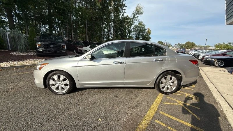 2009 Honda Accord 8th Gen - Image 3 of 12