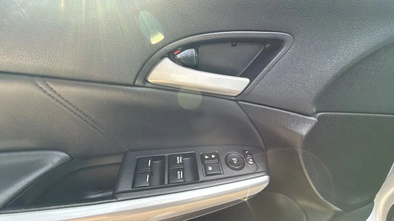 2009 Honda Accord 8th Gen - Image 10 of 12