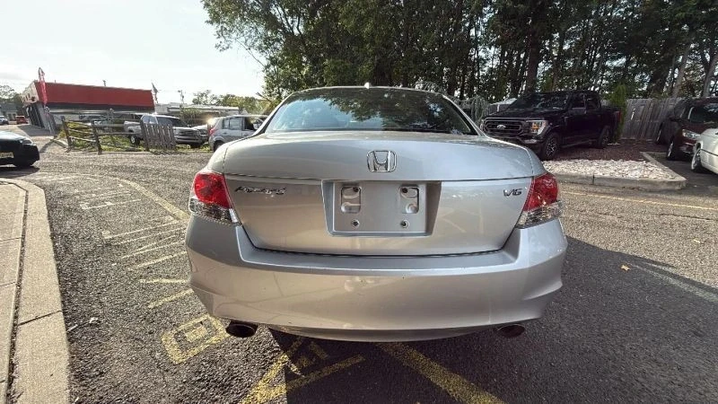 2009 Honda Accord 8th Gen - Image 5 of 12