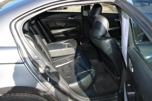 2009 Honda Accord 8th Gen - Image 13 of 14