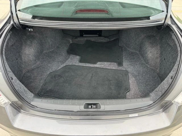 2009 Honda Accord 8th Gen - Image 16 of 21