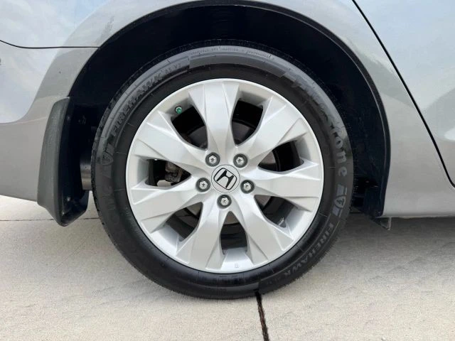2009 Honda Accord 8th Gen - Image 19 of 21