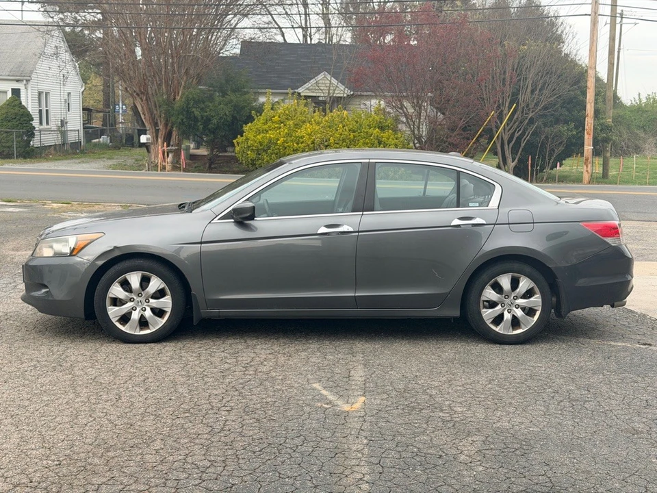 2009 Honda Accord 8th Gen - Image 9 of 17
