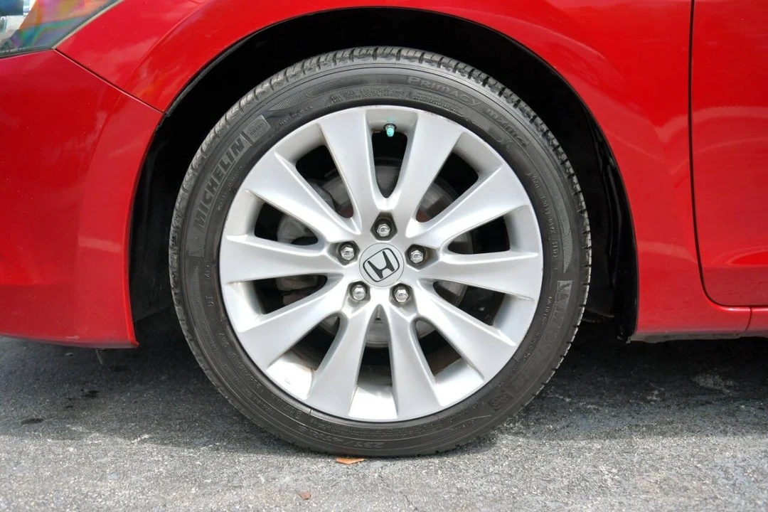 2009 Honda Accord 8th Gen - Image 9 of 12