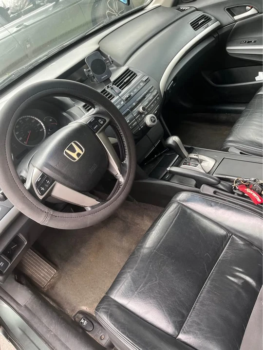 2009 Honda Accord 8th Gen - Image 6 of 7