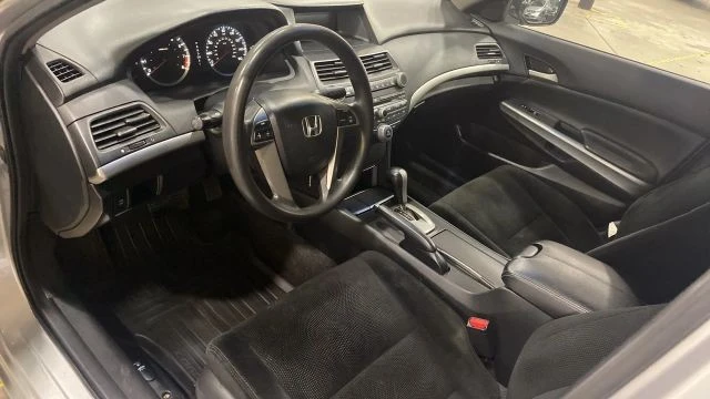 2009 Honda Accord 8th Gen - Image 5 of 6