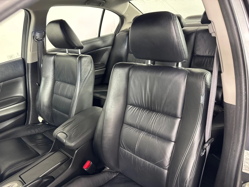 2009 Honda Accord 8th Gen - Image 11 of 12