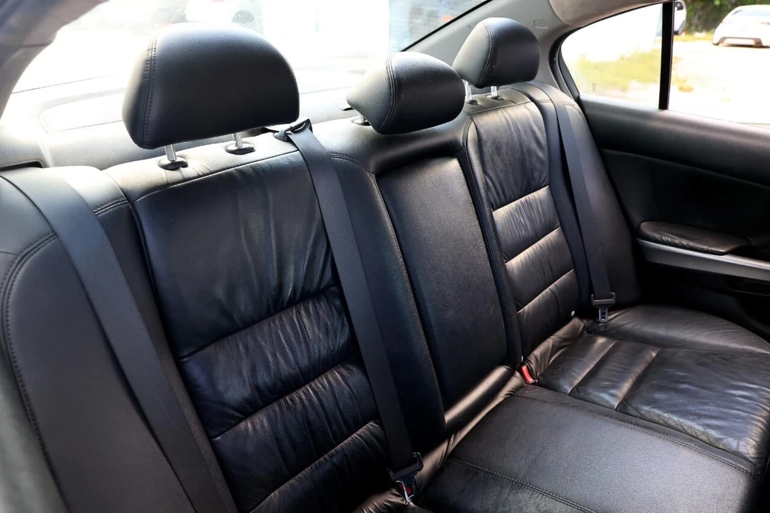2009 Honda Accord 8th Gen - Image 14 of 21