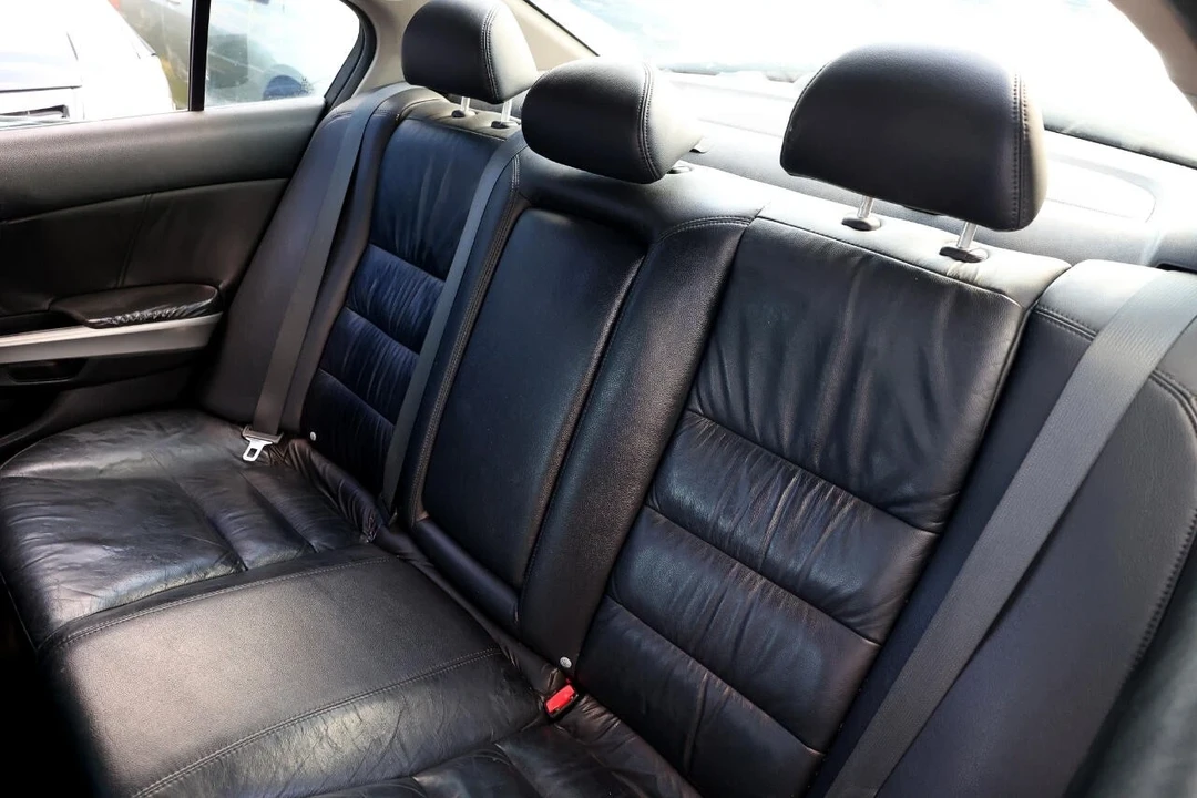 2009 Honda Accord 8th Gen - Image 10 of 12