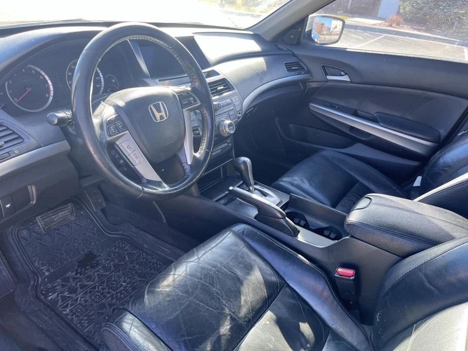 2009 Honda Accord 8th Gen - Image 9 of 11
