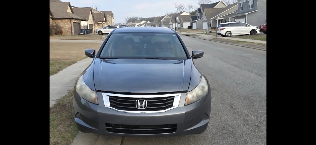2009 Honda Accord 8th Gen - Image 2 of 18