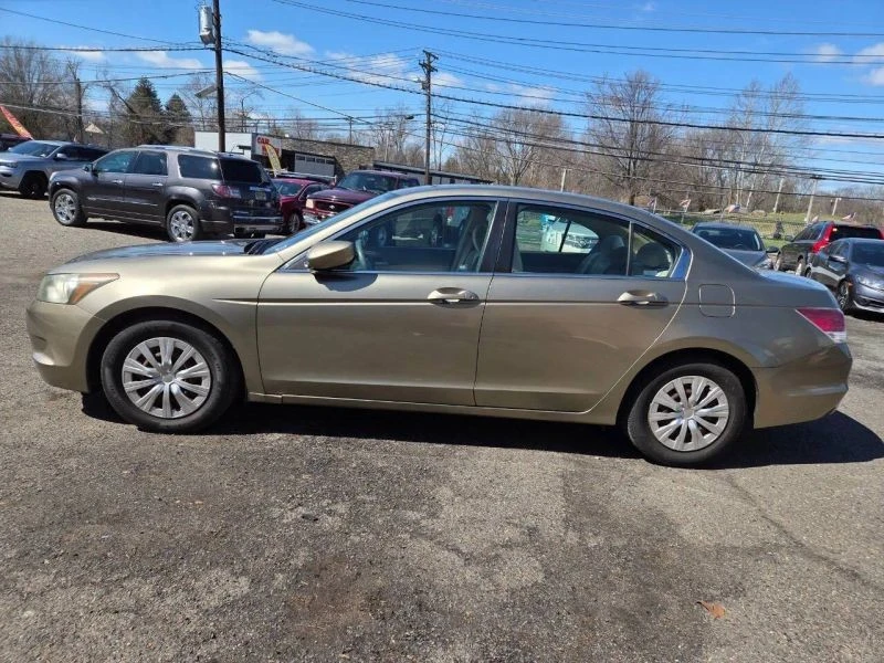 2009 Honda Accord 8th Gen - Image 8 of 12