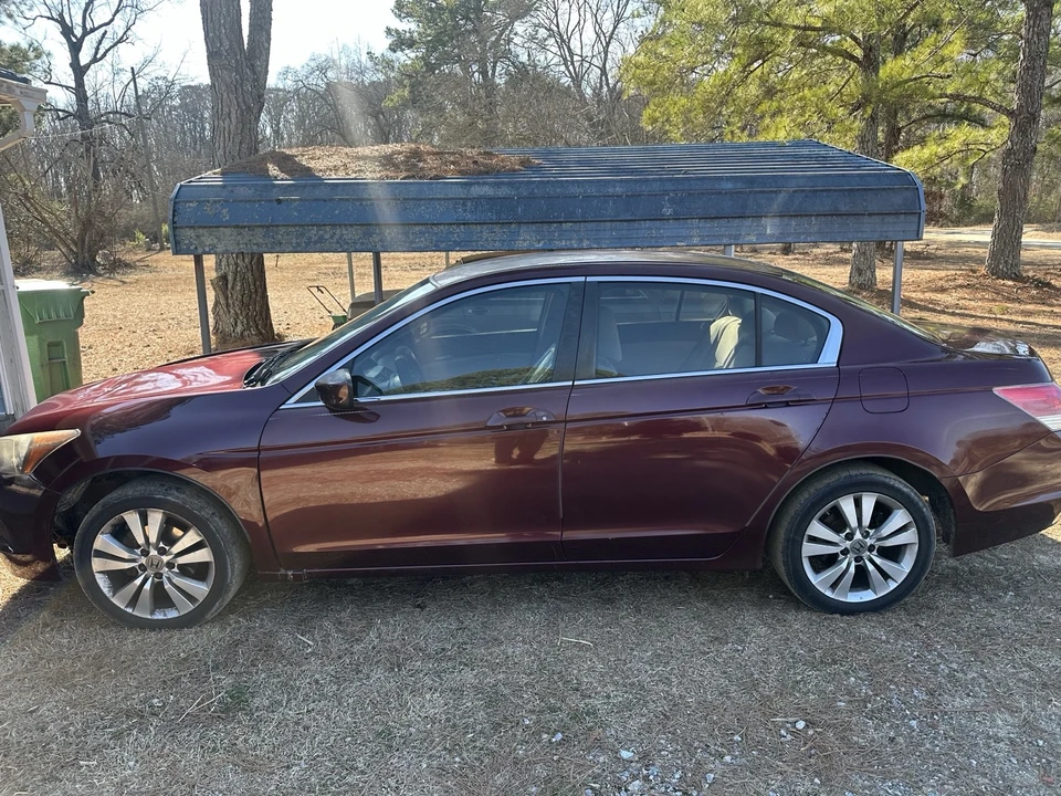 2009 Honda Accord 8th Gen - Image 2 of 4