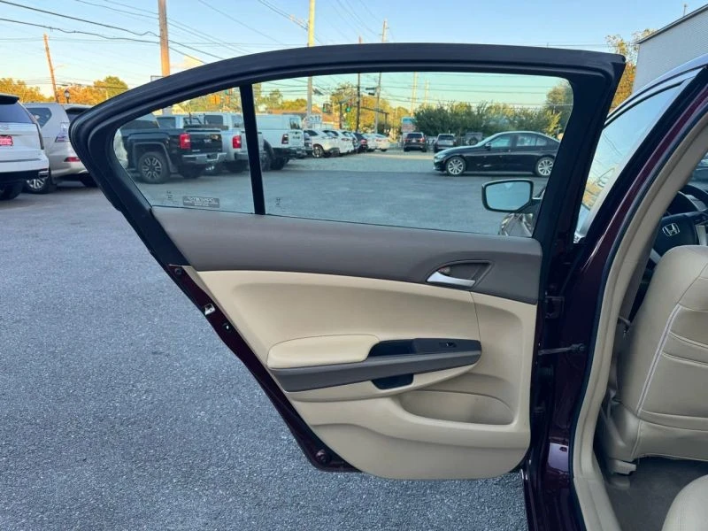 2009 Honda Accord 8th Gen - Image 11 of 12