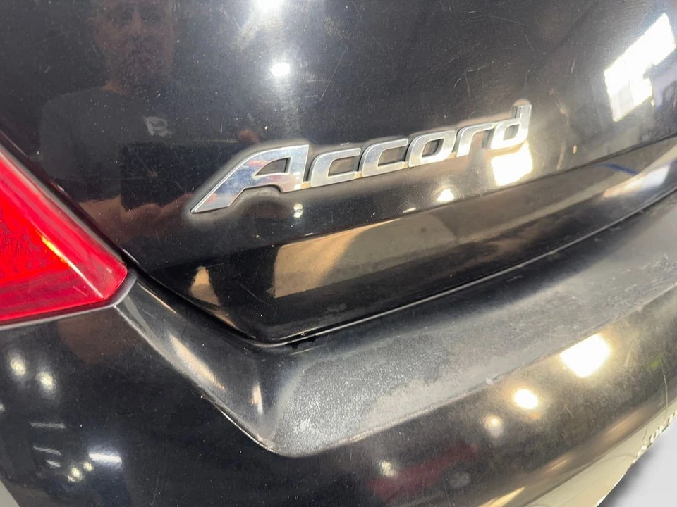 2009 Honda Accord 8th Gen - Image 13 of 21