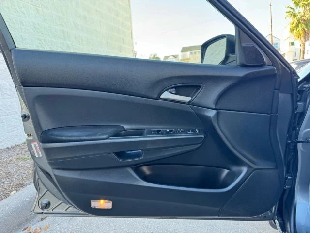 2009 Honda Accord 8th Gen - Image 20 of 21