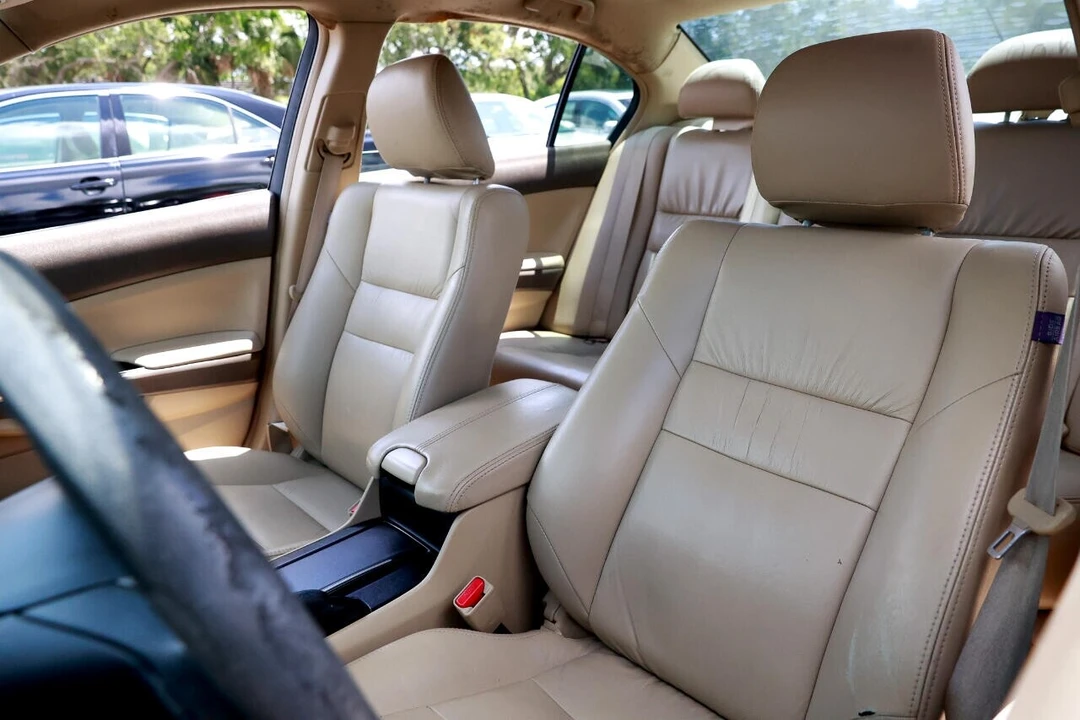 2009 Honda Accord 8th Gen - Image 6 of 12