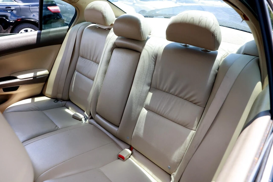 2009 Honda Accord 8th Gen - Image 8 of 12
