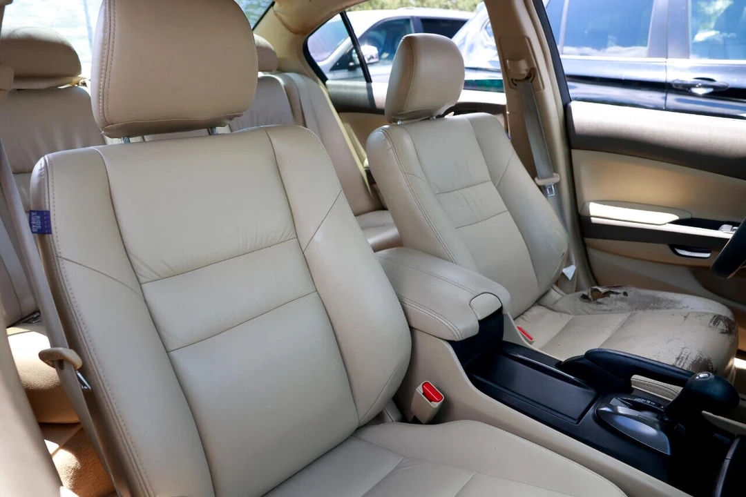 2009 Honda Accord 8th Gen - Image 16 of 21