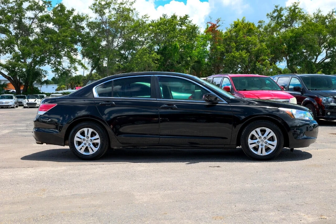 2009 Honda Accord 8th Gen - Image 13 of 21