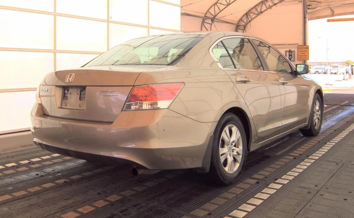 2009 Honda Accord 8th Gen - Image 4 of 14