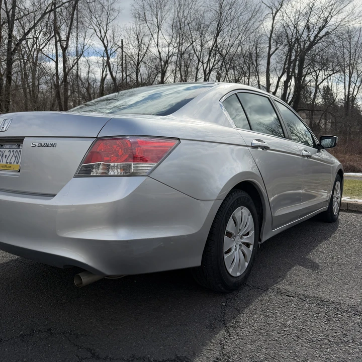 2009 Honda Accord 8th Gen - Image 4 of 21