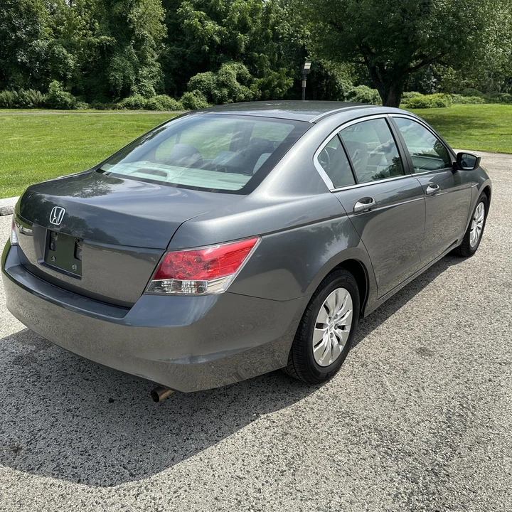 2009 Honda Accord 8th Gen - Image 3 of 12