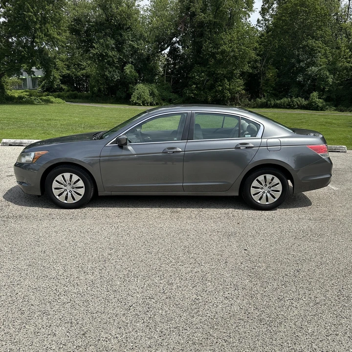 2009 Honda Accord 8th Gen - Image 8 of 12