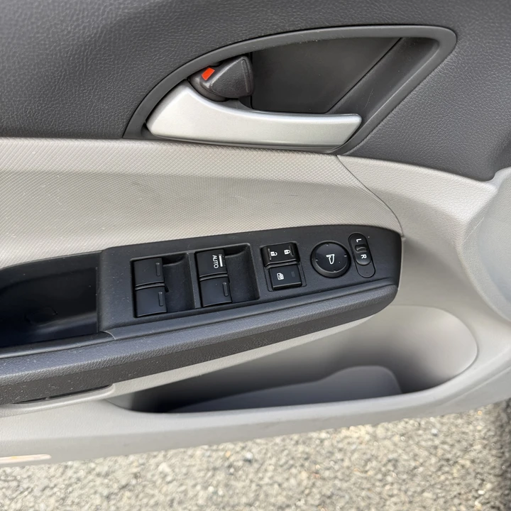 2009 Honda Accord 8th Gen - Image 15 of 31