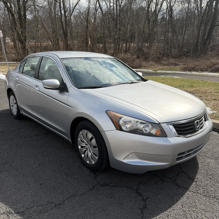 2009 Honda Accord 8th Gen - Image 13 of 31