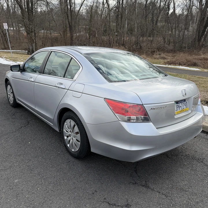 2009 Honda Accord 8th Gen - Image 7 of 31