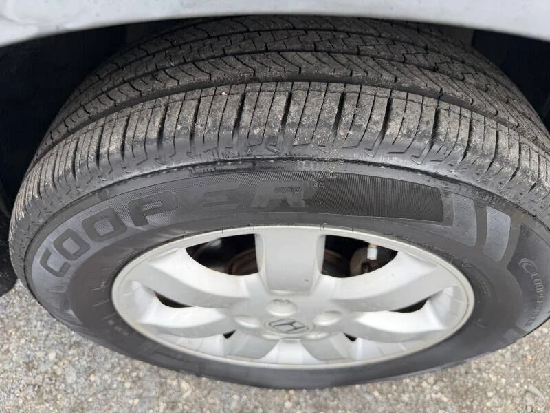 2009 Honda CR-V 3rd Gen - Image 17 of 21