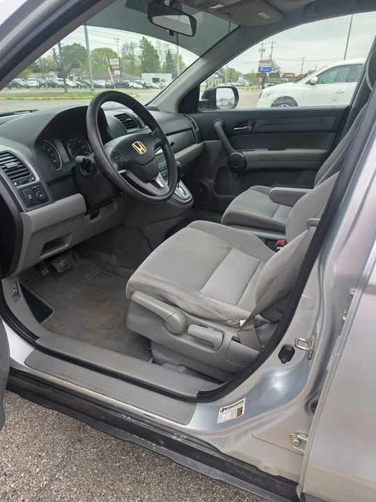 2009 Honda CR-V 3rd Gen - Image 10 of 13
