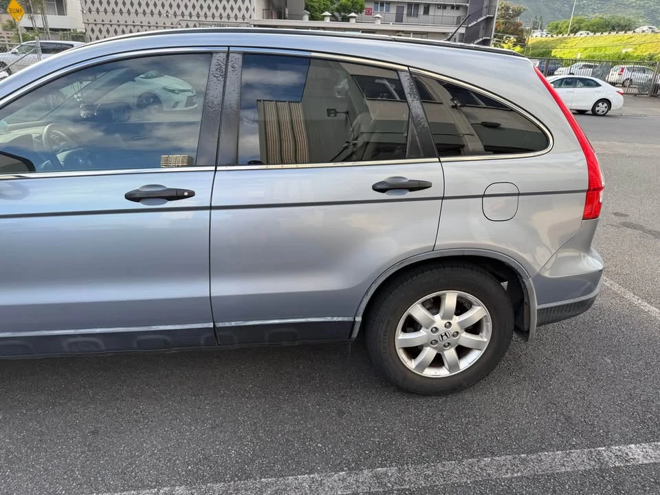 2009 Honda CR-V 3rd Gen - Image 3 of 16