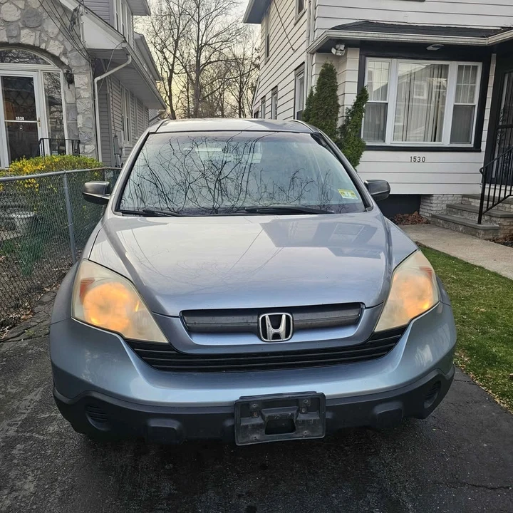 2009 Honda CR-V 3rd Gen - Image 2 of 7