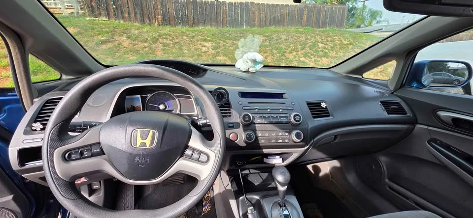 2009 Honda Civic 8th Gen - Image 8 of 9