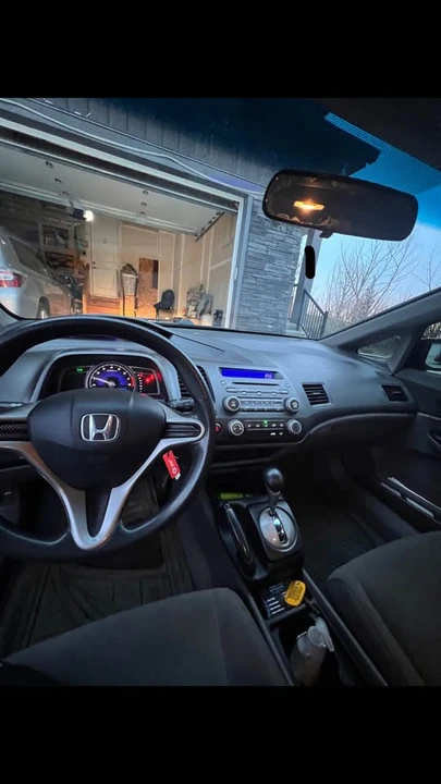 2009 Honda Civic 8th Gen - Image 18 of 20