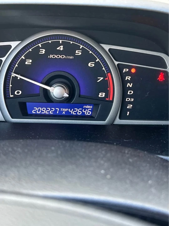 2009 Honda Civic 8th Gen - Image 2 of 6