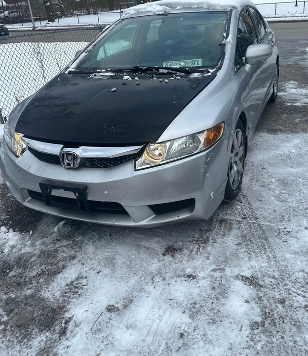 2009 Honda Civic 8th Gen - Image 4 of 6