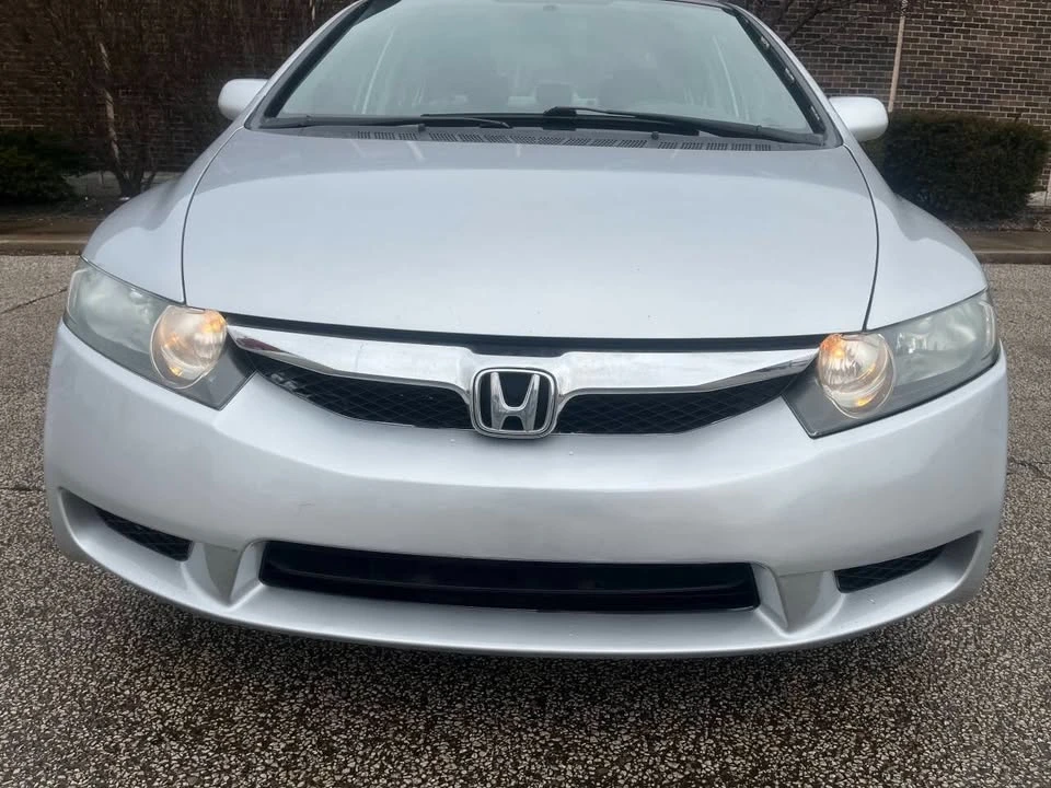 2009 Honda Civic 8th Gen - Image 4 of 9