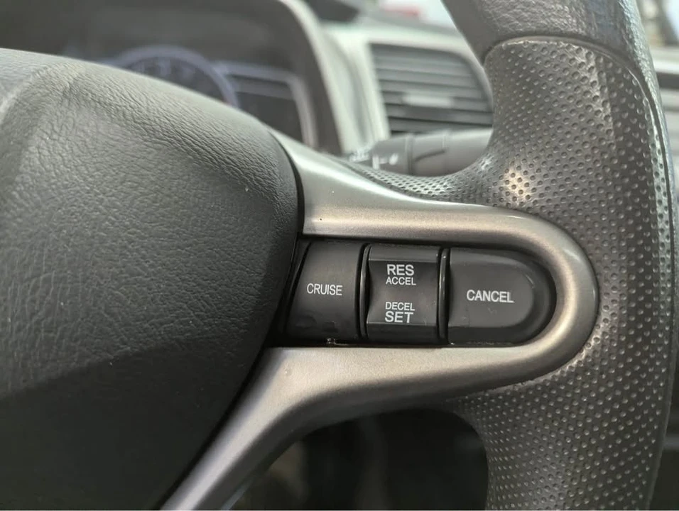2009 Honda Civic 8th Gen - Image 5 of 13