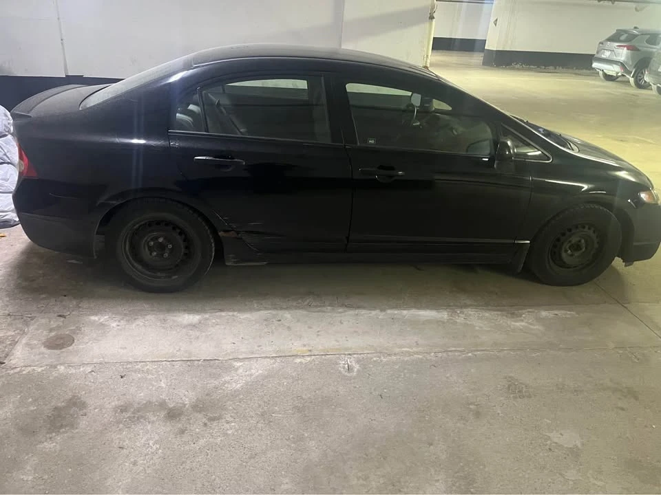 2009 Honda Civic 8th Gen - Image 2 of 10